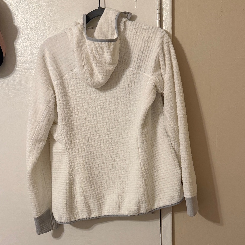 Patagonia R3 Regulator Fleece Hoody - Picture 5 of 6
